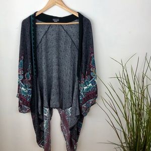 Lightweight Tribal Kimono